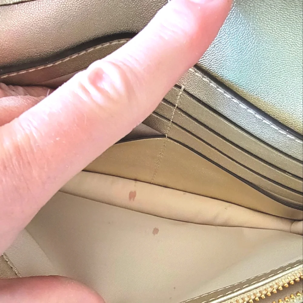 Tory Burch beautiful wallet